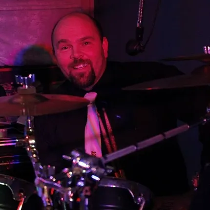 Doug Gillard